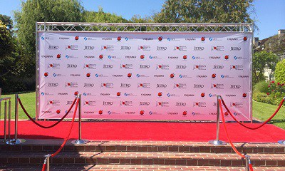 Step & Repeat  Truss Arch Step & Repeat  Truss Arch